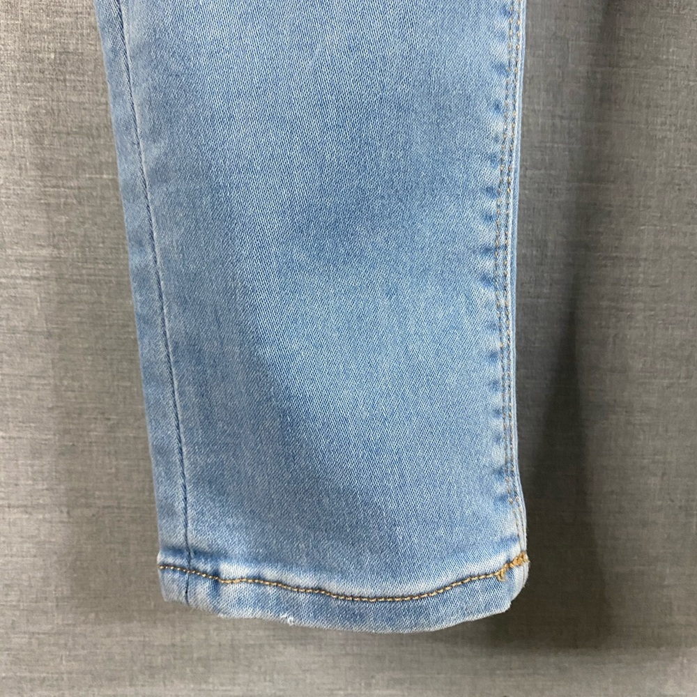 ASOS Women’s Comfort Stretch Straight Leg Jeans in Light Wash Blue Size 26/32 - Picture 4 of 8